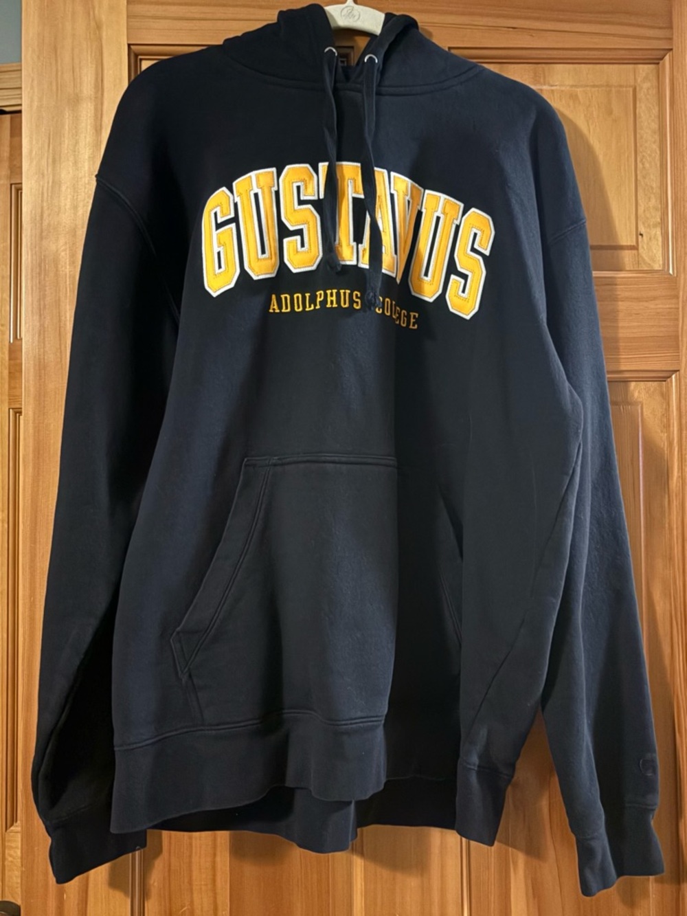 Like new Gustavus Adolphus College Black Hoodie